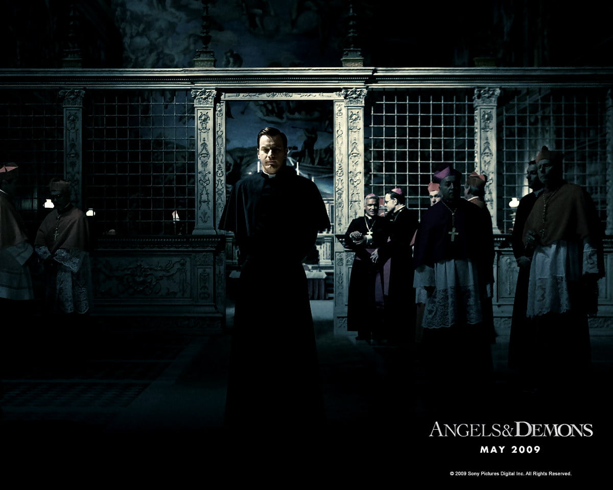 Mensen staan ​​voor gebouw (scène uit film "Angels & Demons") - achtergrond 1280x1024