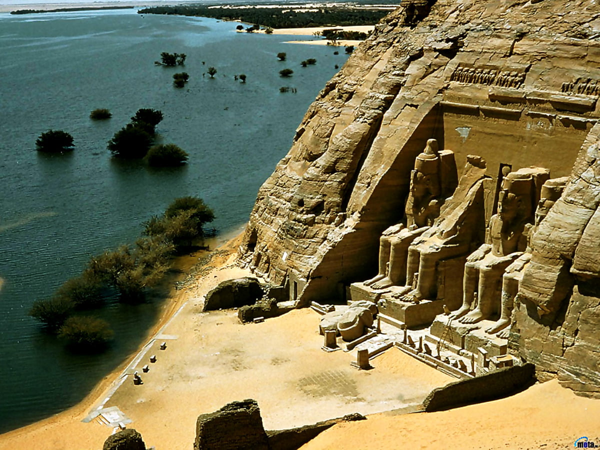 Groot meer (Aboe Simbel, Aboe Simbel, Egypte) : bureaubladafbeelding