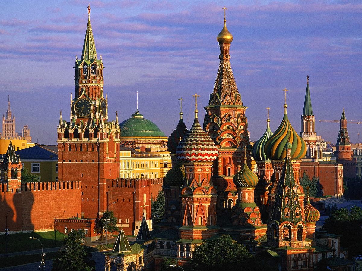 Achtergrond afbeelding - kasteel bij de bouw (Rusland)