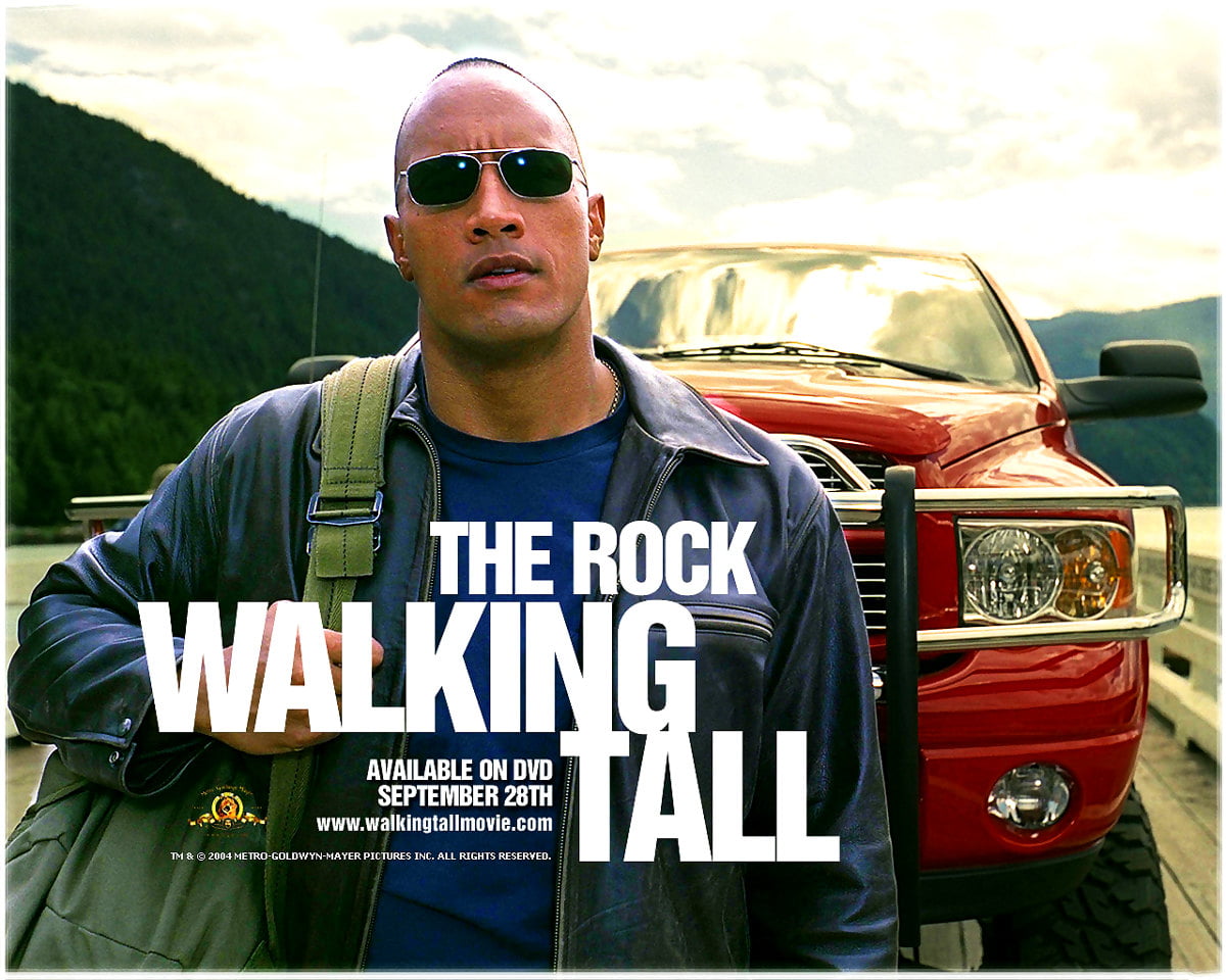 Dwayne Johnson draagt ​​een zonnebril (scène uit film "Walking Tall") / gratis bureaublad achtergrond