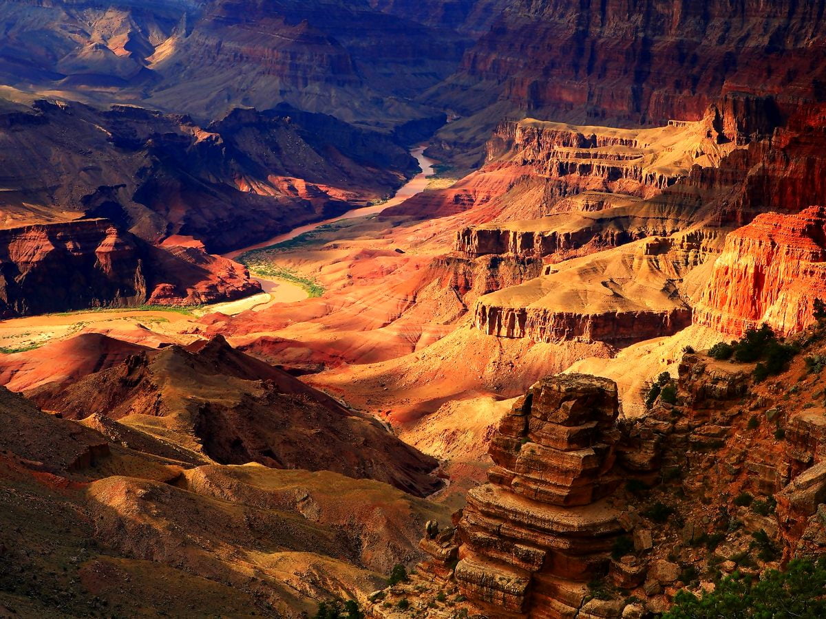 1600x1200 bureaublad achtergrond - canyon en berg