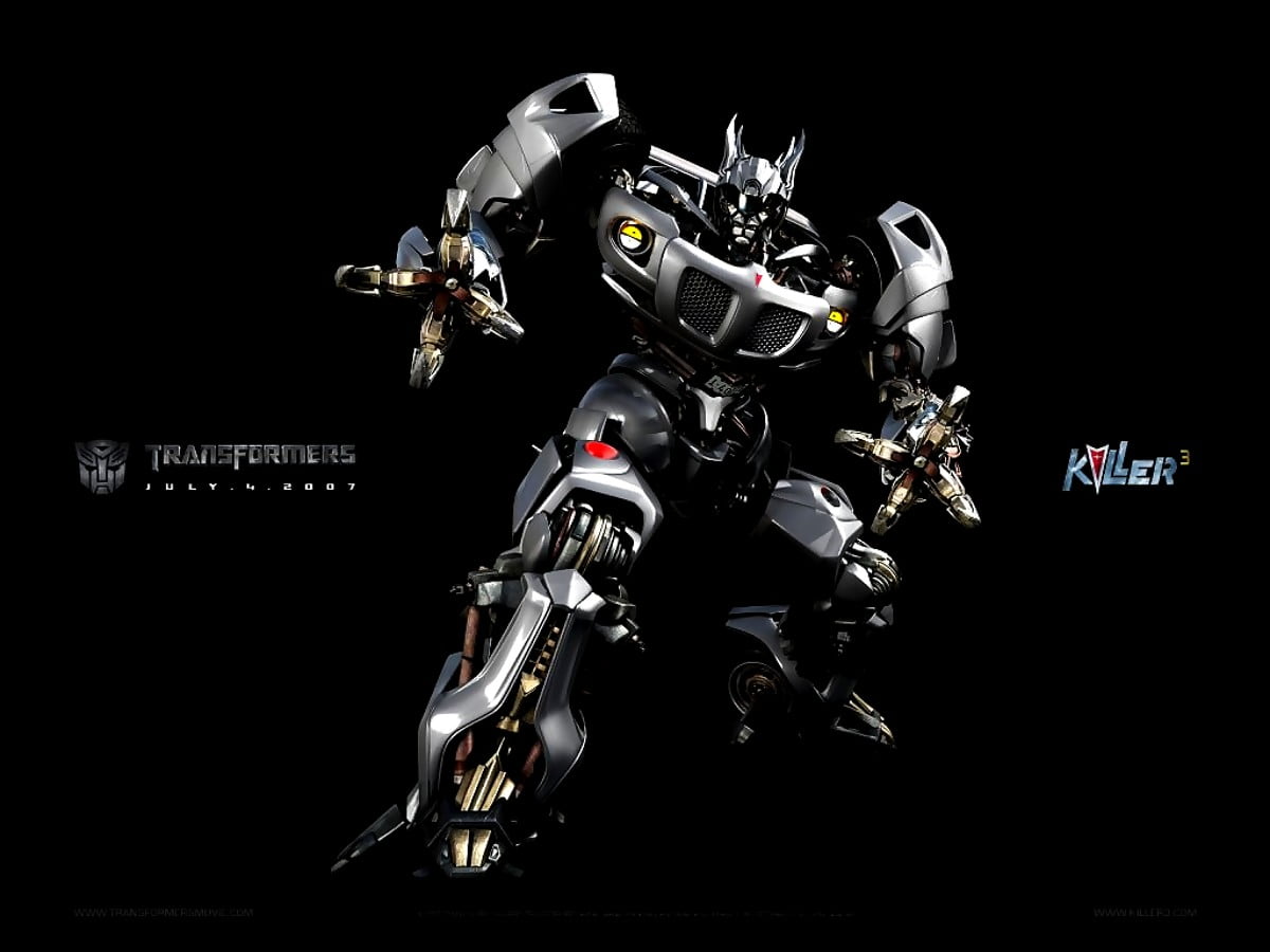 Zilveren en zwarte motorfiets (scène uit film "Transformers") : gratis bureaublad achtergrond